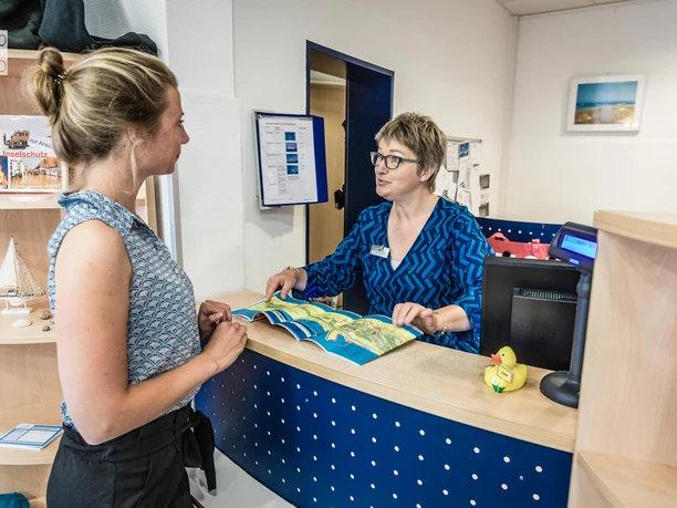 Tourist-Info-Zimmervermittlung-Juist.jpg Tourist-Info-Zimmervermittlung-Juist