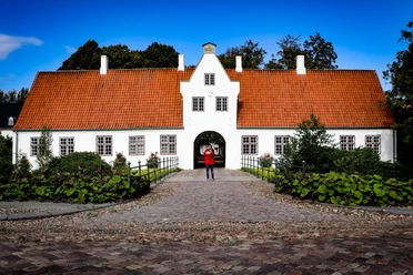 Pforte am Schloss Schackenborg.jpg