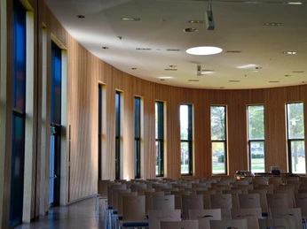 Aula des Gymnasiums am Bürgerpark in Schloß Holte-Stukenbrock