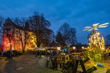 Noël au château d'eau de Podelwitz avec pyramide