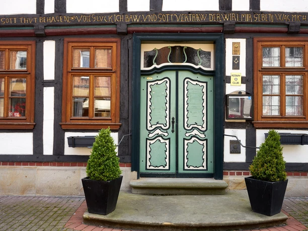 Eingangstür des Hoffmann-Hauses.