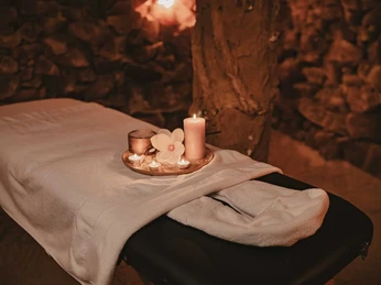 Massagen in der SalzGrotte Bad Driburg Massageplatz in der Salz Grotte Bad Driburg.