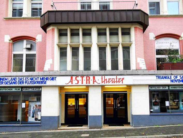 Astra Theater und Luna