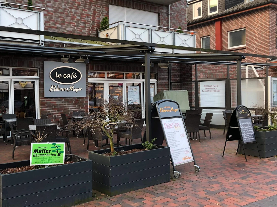 behrens-meyer-le-cafe-aussenansicht.jpg