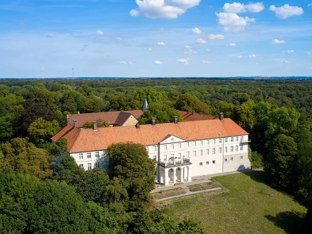 selm-schloss-camppenberg-01