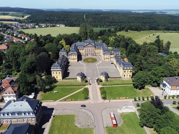 Bad Arolsen - Residenzschloss Arolsen von oben