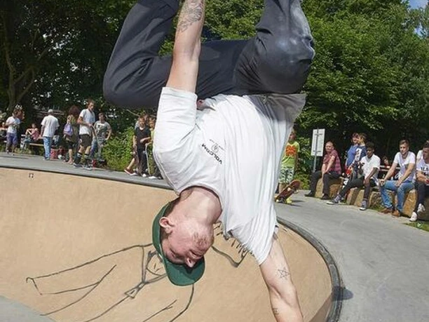 Skatepark IV.jpg Skatepark IV.jpg