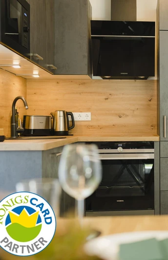 Foto mit KönigsCard_Logo