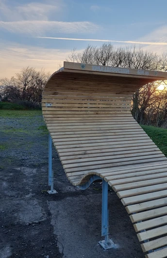 Große Liegebank am Knüllköpfchen