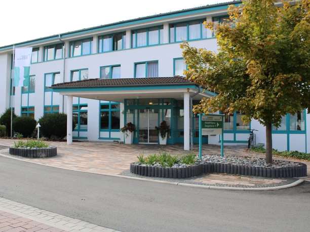 Haupeingang+Fachklinik Orthopädie .JPG