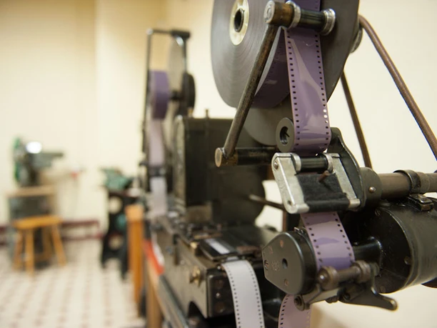 Průmyslové a filmové muzeum Wolfen@Christoph Petras, Berlín.jpg Průmyslové a filmové muzeum Wolfen