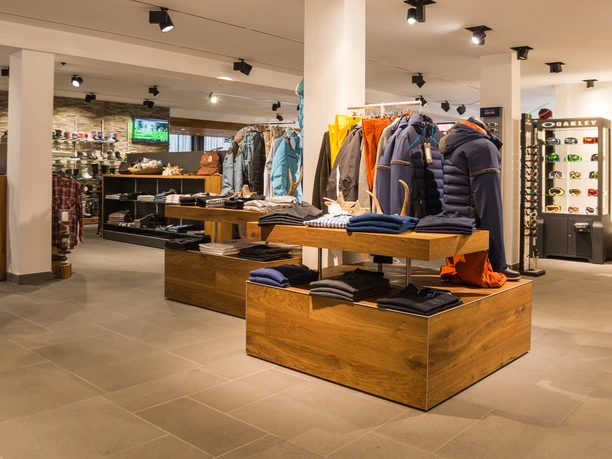 Holzer Sport Bellwald 3.jpg