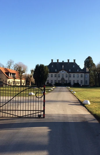 Schloss Erpernburg | Büren-Brenken Schloss Erpernburg | Büren-Brenken