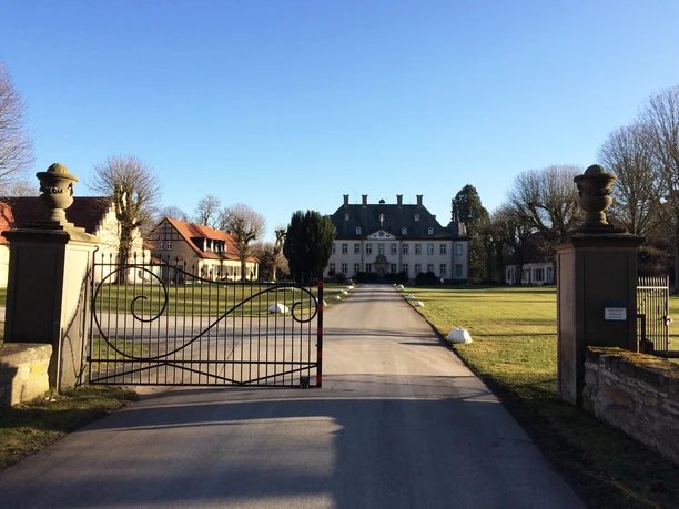 Schloss Erpernburg | Büren-Brenken Schloss Erpernburg | Büren-Brenken