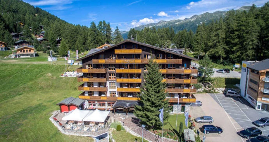 Hotel Ambassador.jpg