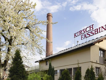 Die älteste Brennerei der Schweiz: Fassbind in Oberarth