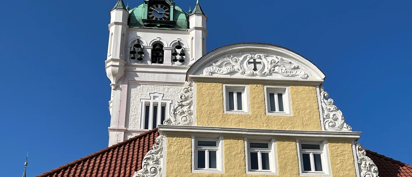 Rathaus Verden Verden Town Hall with baroque façade, ornate gable and striking tower against a blue sky.