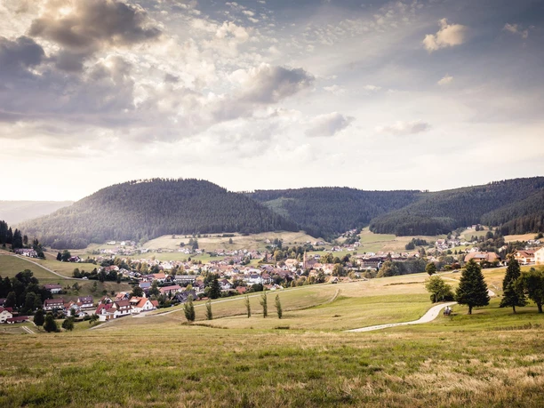 Geführter Ortsrundgang Mitteltal Geführter Ortsrundgang Mitteltal