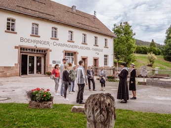 Unterwegs auf dem Gelände der Glashütte