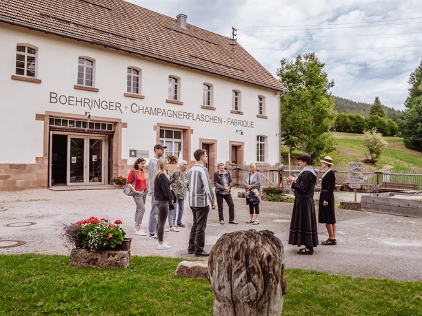 Unterwegs auf dem Gelände der Glashütte