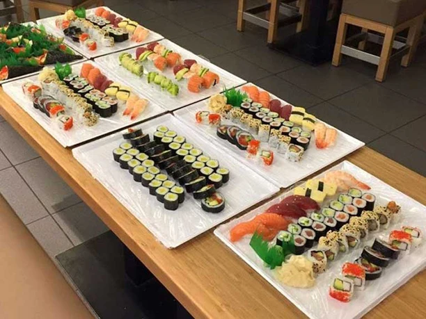 SushiandMore-stort-udvalg SushiandMore-stort-udvalg
