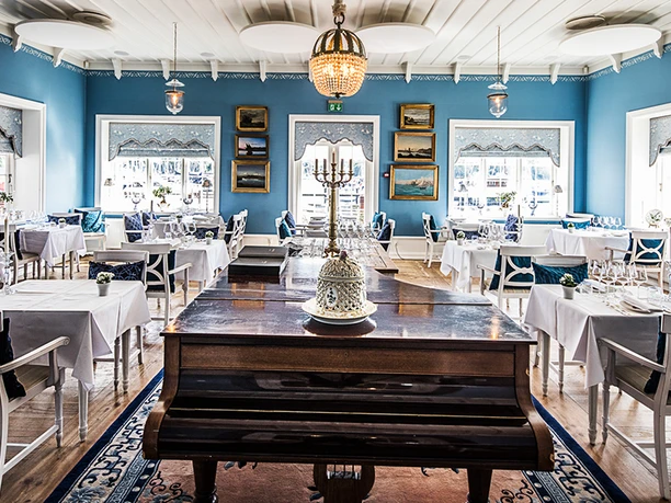 Dyvig-Badehotel-restaurant-blue