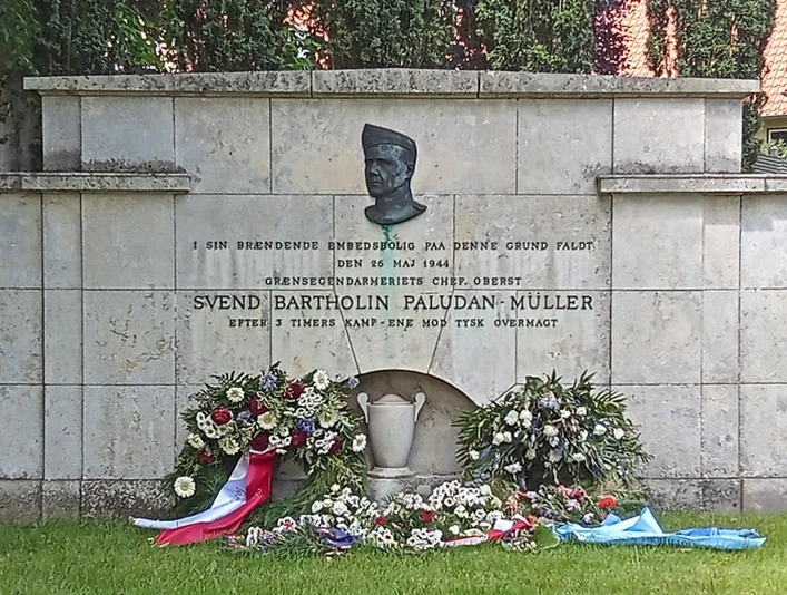 Mindemur-for-Paludan-Müller-i-Gråsten