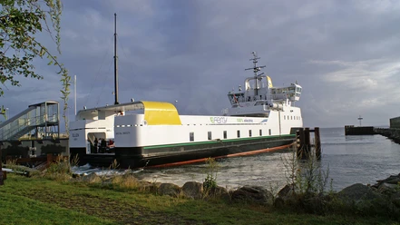 Ellen-Danmarks-første-elfærge-i-Fynshav-Havn