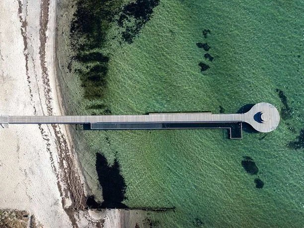 Handicap-bro-ved-den-sorte_badestrand-ved Sønderborg