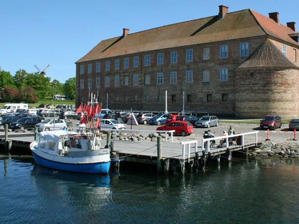 Leif-Due-Frisk-Fisk-ved-slottet-2