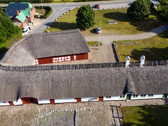 Jollmands-Gaard-luftfoto-efter-restaurering