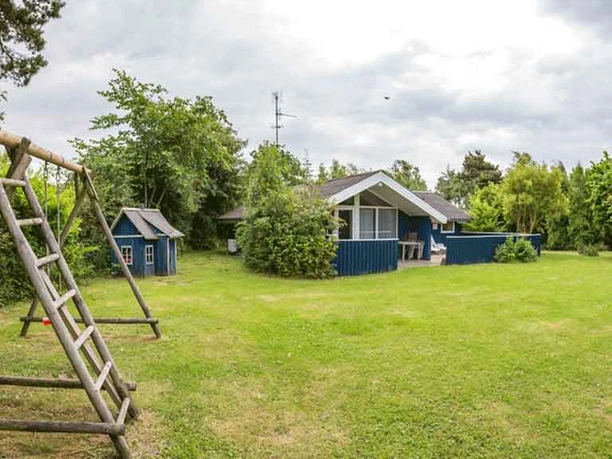 SønderbyStrandCamping-Feriehus-blå SønderbyStrandCamping-Feriehus-blå