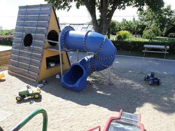 SønderbyStrandCamping-Legeplads SønderbyStrandCamping-Legeplads