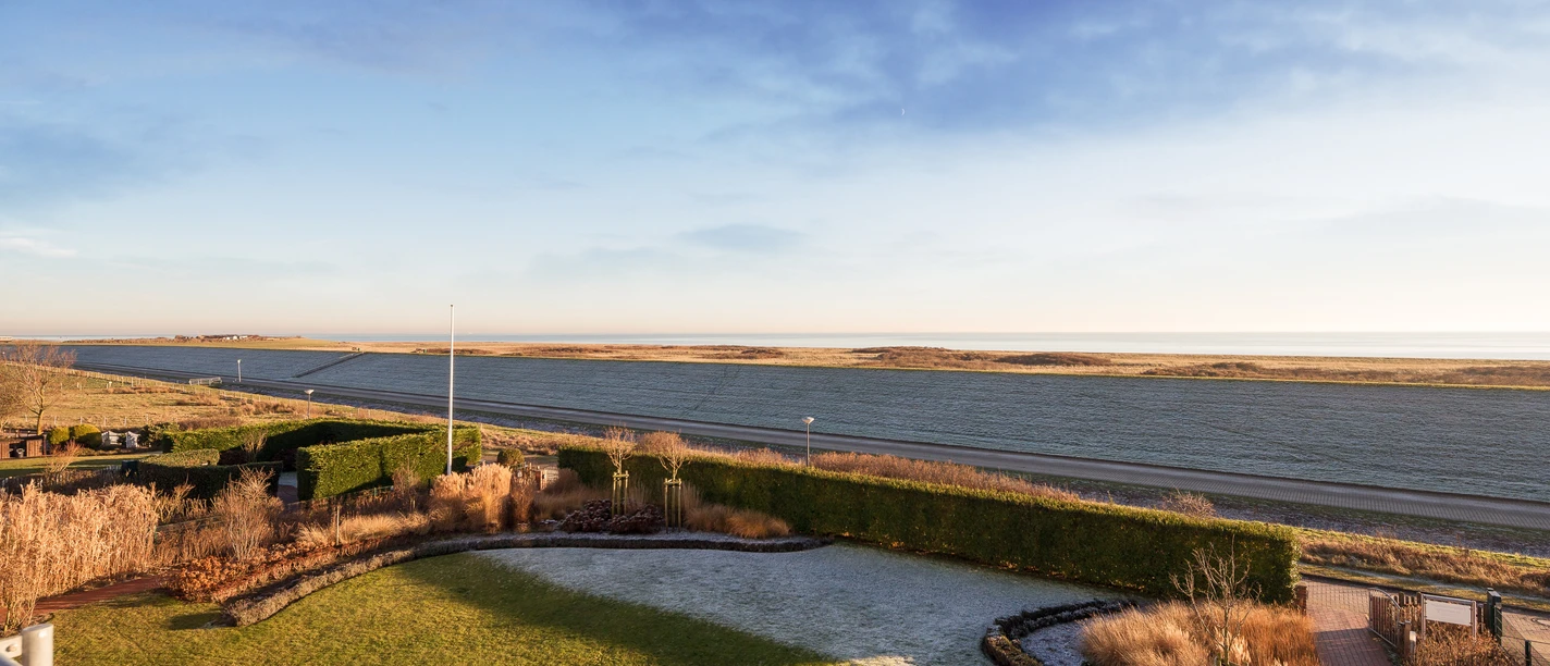 Aussicht-Haus-Ebbe-und-Flut-Juist.jpg Aussicht-Haus-Ebbe-und-Flut-Juist