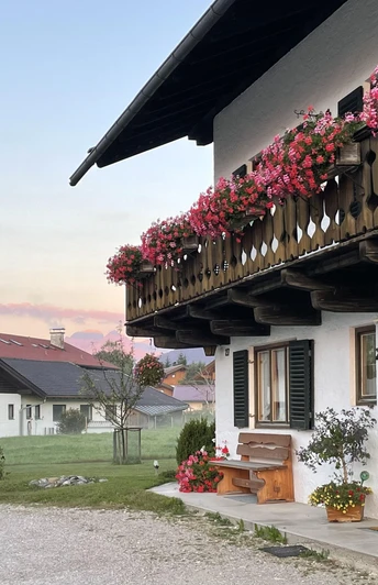 996D15B2-C407-48F5-9895-59CF3C93311F