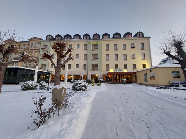 Winterstimmung am Elbhotel Winterstimmung am Elbhotel