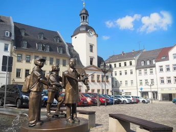 02 Markt mit Marktbrunnen.jpg