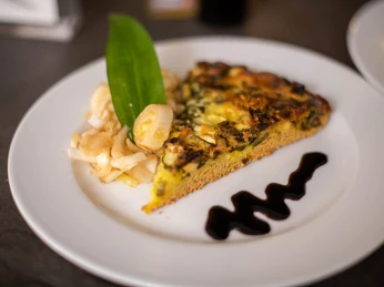 Gemüsequiche im Café saisonal in Herbitzheim