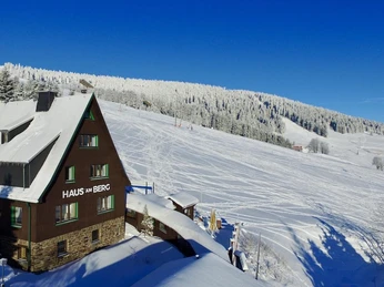 Direkte Lage am Skihang von Oberwiesenthal