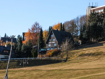 Direkte Lage am Skihang von Oberwiesenthal