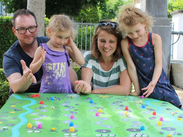 ludotrail-spiez-familie-kinder-brettspiel.jpg