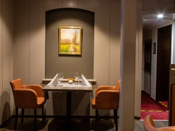 Tisch für zwei im Restaurant Hotel Daub Tisch für zwei im Restaurant Hotel Daub