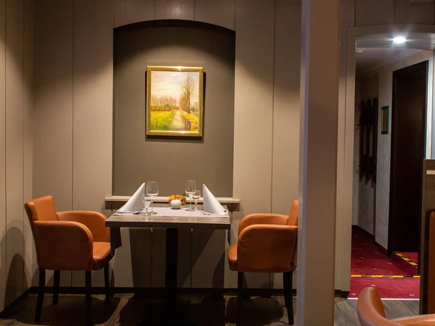 Tisch für zwei im Restaurant Hotel Daub Tisch für zwei im Restaurant Hotel Daub
