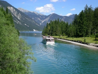 Bootsfahrt auf dem Plansee