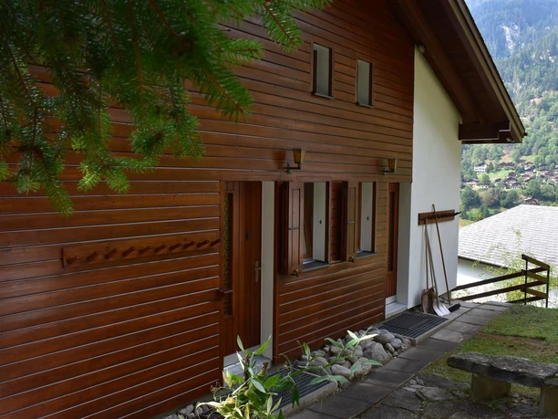 Zugang rundum's Haus