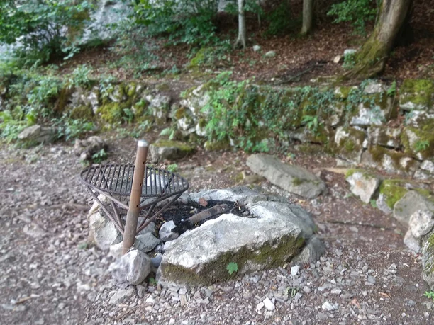 grillstelle-schwerzgaden-iseltwald-2.jpg