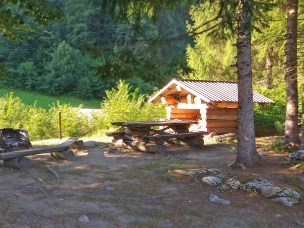 grillstelle-schnabler-iseltwald-1.jpg