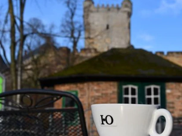 Café Tietmeier Außenterrasse Kaffeetasse