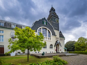 Kunstmuseum Solingen Blick auf die Fassade des Museums