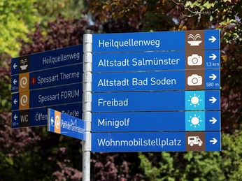 Bad Soden-Salmuenster Schilderbaum Bad Soden-Salmuenster Schilderbaum